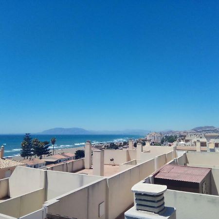 Precioso Atico En Torre De Benagalbon A 20 Metros Del Mar. Apartment Luaran gambar