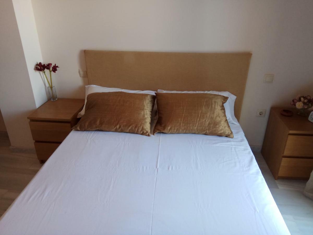 Precioso Atico En Torre De Benagalbon A 20 Metros Del Mar. Apartment Luaran gambar