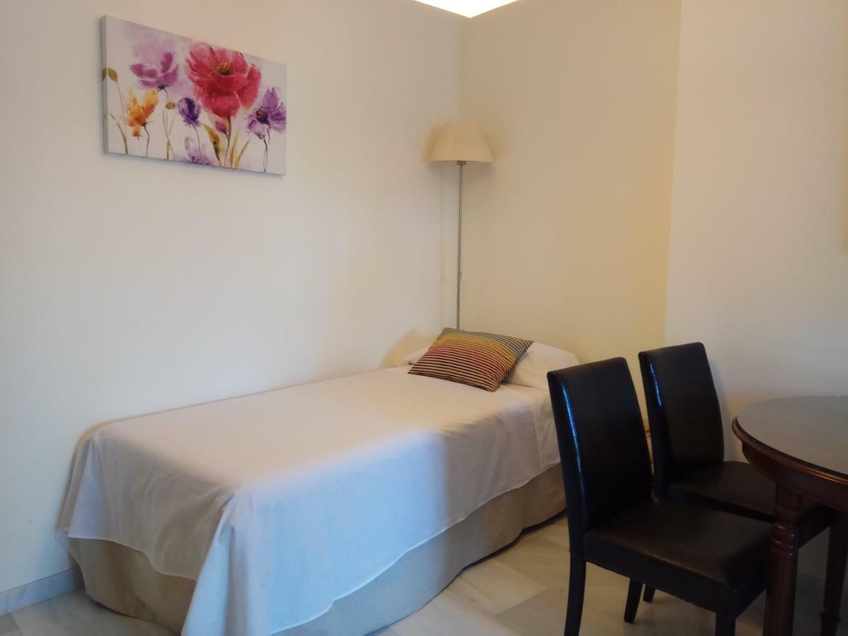 Precioso Atico En Torre De Benagalbon A 20 Metros Del Mar. Apartment Luaran gambar