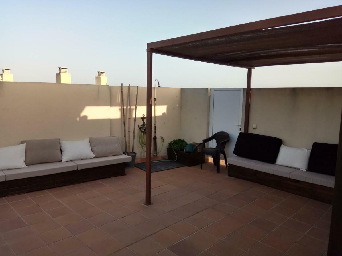 Precioso Atico En Torre De Benagalbon A 20 Metros Del Mar. Apartment Luaran gambar